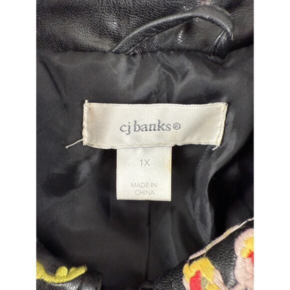 CJ Banks Plus Size 1X Moto Snap Floral Embroidered Faux Leather Jacket Black - Picture 6 of 9